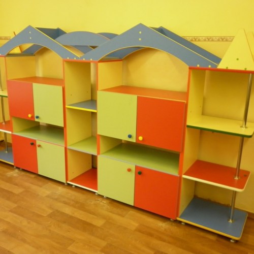 шкаф домик для игрушек в детский сад